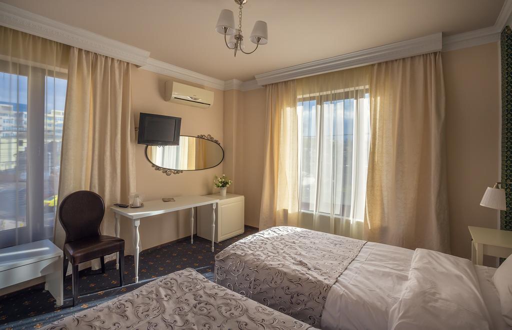 Hotel Eden Iasi Zimmer foto